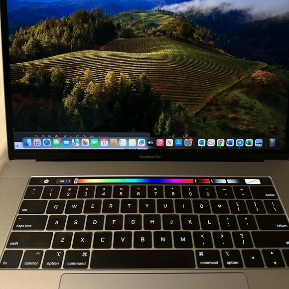 MacBook Pro 15” - Picture 5 of 9